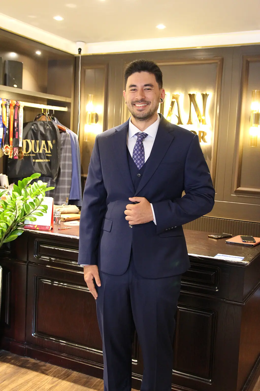 Khách hàng DuanTailor 5